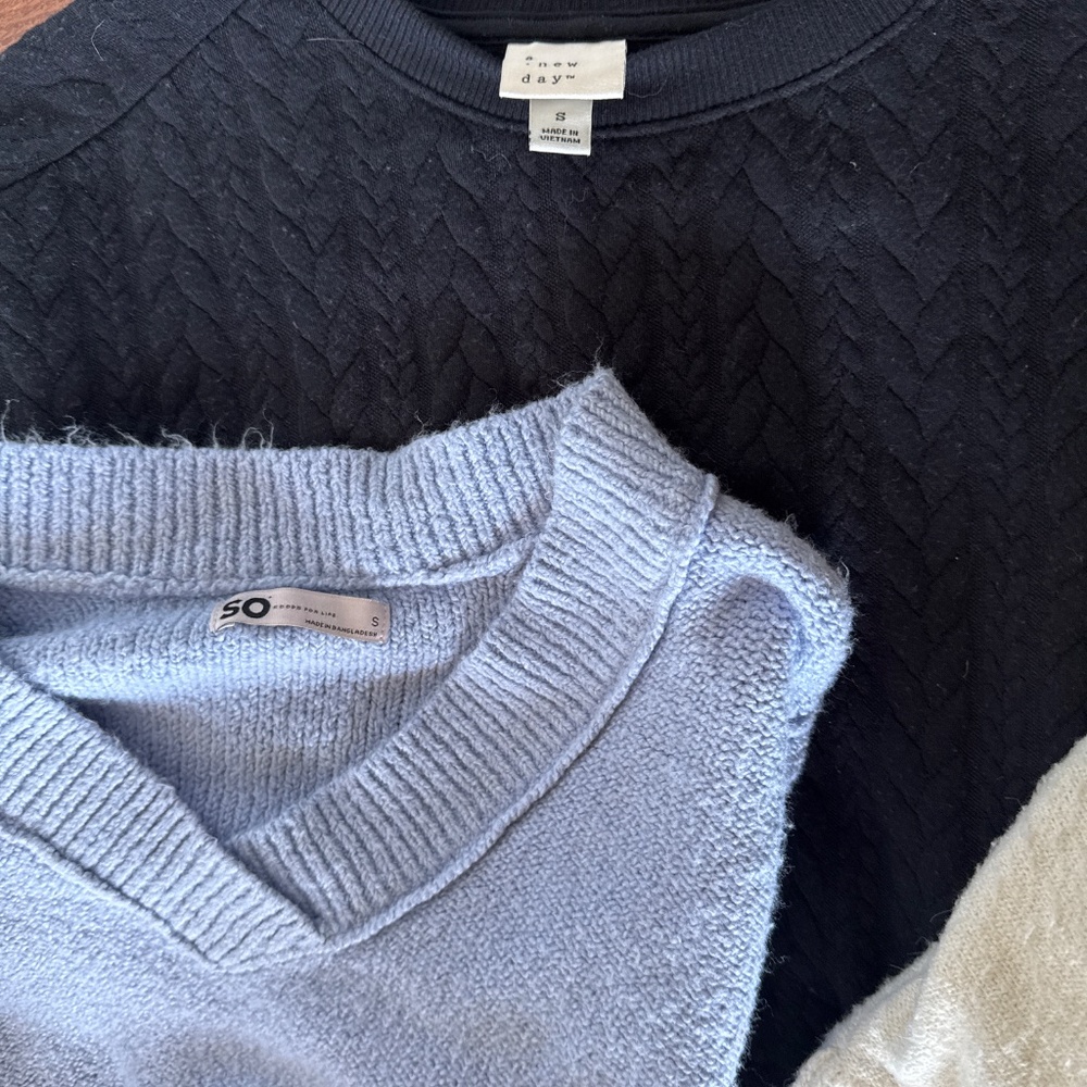 Bundle of sweaters size, small and medium - image 3